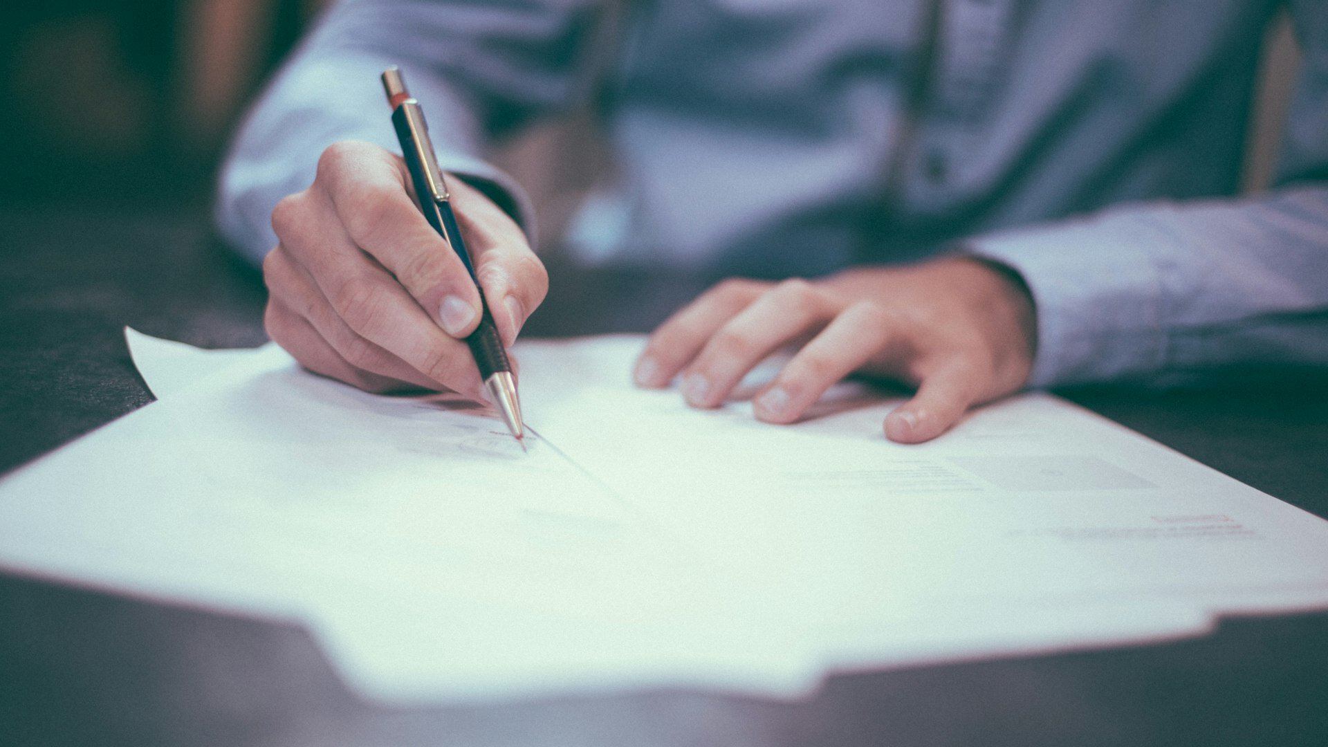 Contracts for Small Business: Drafting, Reviewing, and Enforcing Agreements